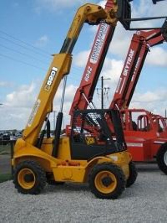 jcb-loadall-520-extended-reach-forklift-big-0