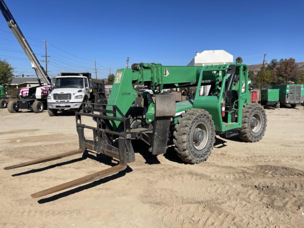 2014-skytrak-10054-rough-terrain-reach-forklift-107001216-big-4