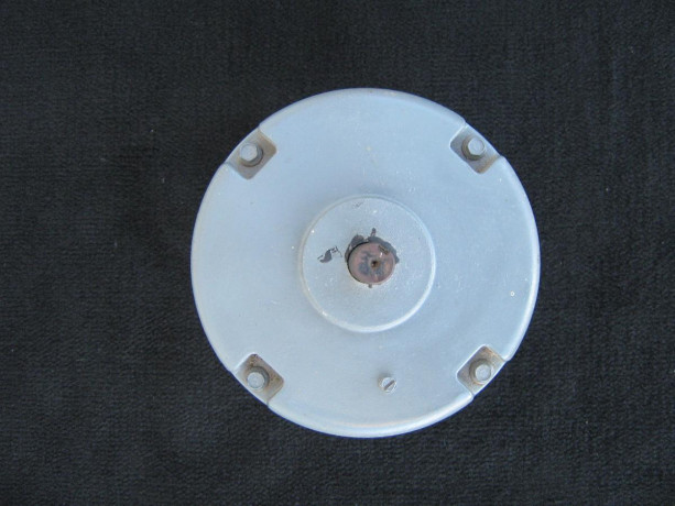 electric-motor-34hp-3-phase-big-1