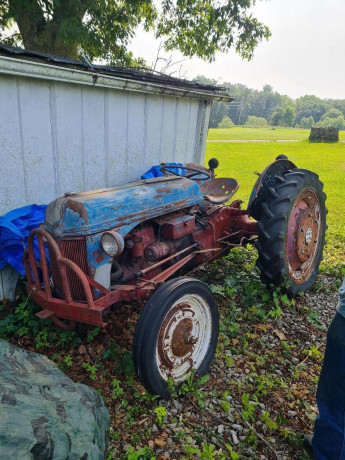 ford-tractor-big-1