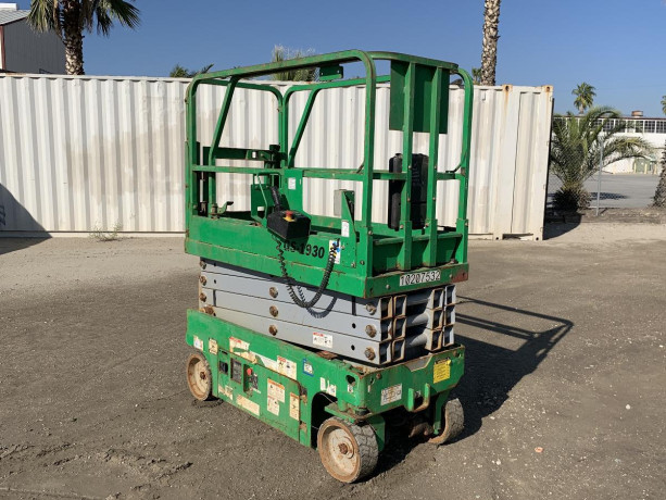 2018-genie-gs1930-scissorlift-120001216-big-3