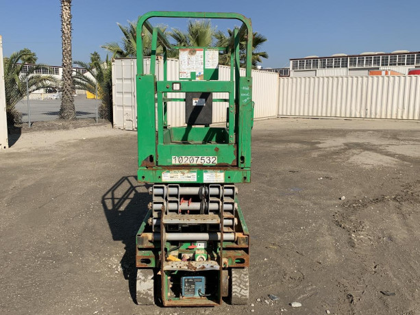 2018-genie-gs1930-scissorlift-120001216-big-2