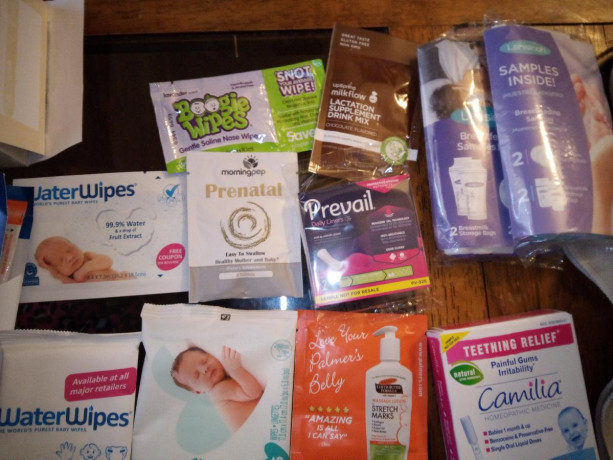pregnancy-newborn-samples-and-starter-kit-big-2