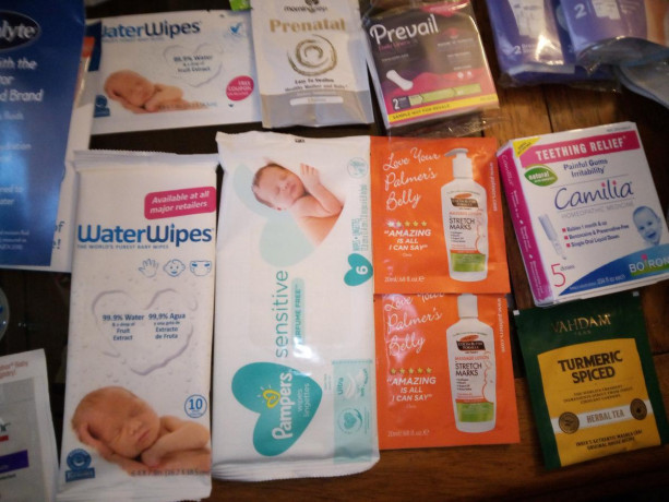 pregnancy-newborn-samples-and-starter-kit-big-1