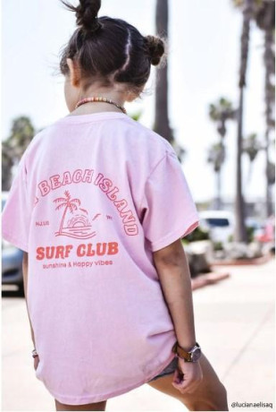 are-you-looking-to-buy-graphic-tees-for-girls-big-1