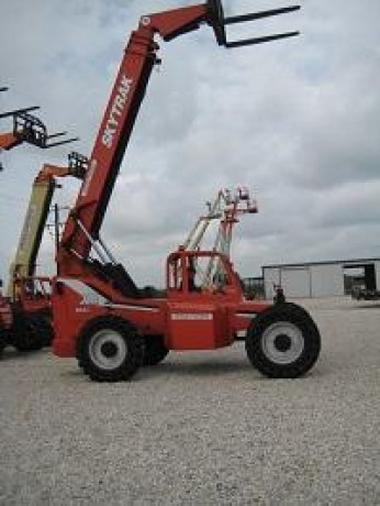 forklift-10-skytrak-8042-big-0