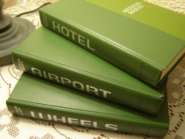 arthur-hailey-3-volume-hardcover-set-wheels-1971-airport-1968-hotel-1965-doubleday-ny-fine-condition-350-big-0