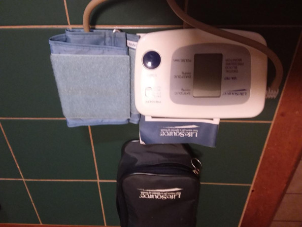 lifesource-digital-blood-presser-monitor-big-0