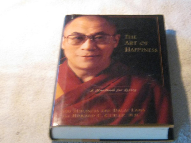 the-art-of-happiness-a-handbook-for-living-big-0