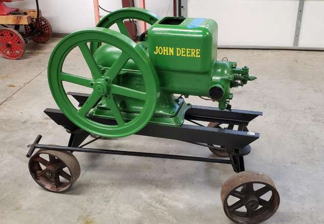 1945-john-deere-hit-miss-engine-big-1