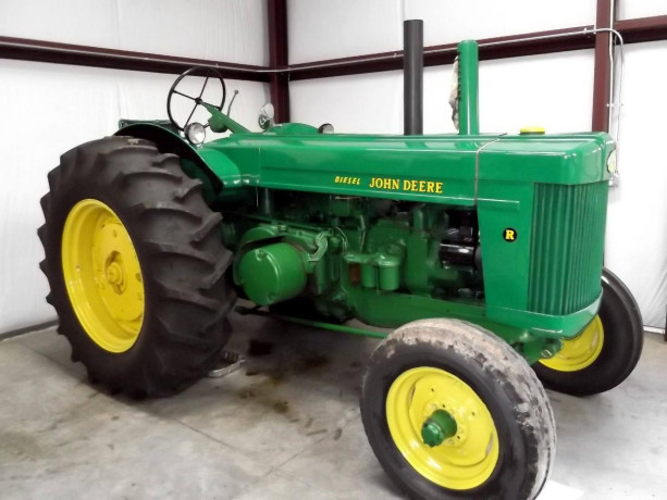 antique-1953-john-deere-r-tractor-big-0