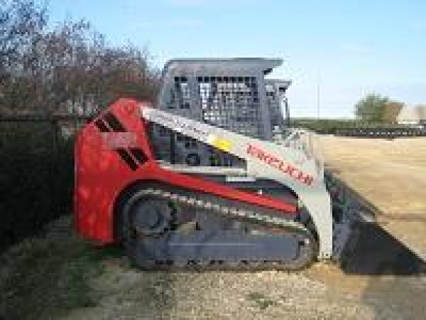 takeuchi-track-loader-tl230-big-0