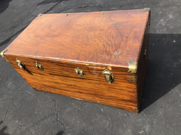 camphor-chest-from-192030s-big-0