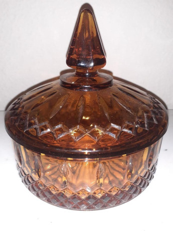 indiana-glass-amber-princess-bowl-with-lid-big-1