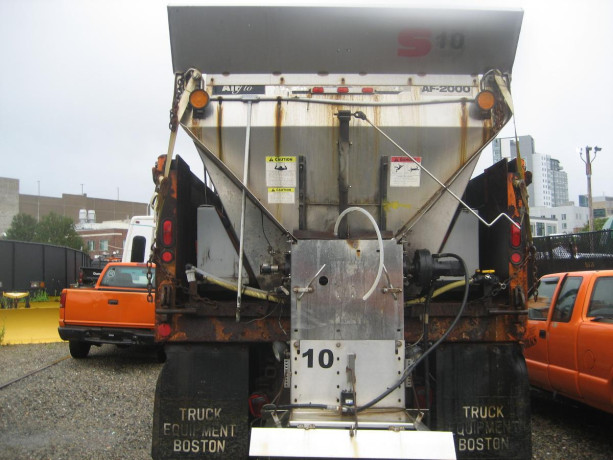 sand-salt-spreaders-big-1