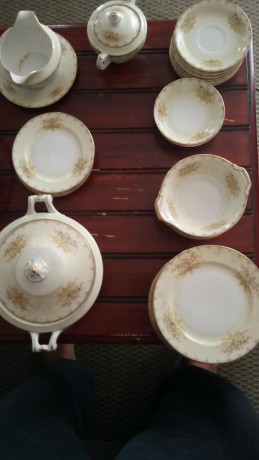 antique-dishes-nice-big-1