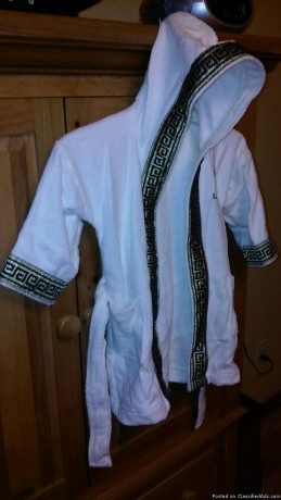 kids-toddlers-bath-robe-big-2