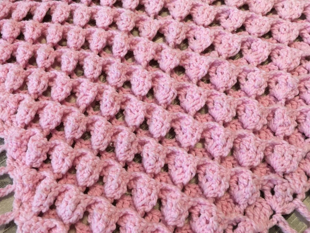 handmade-pink-blanket-new-big-3