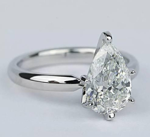 pear-shaped-diamond-solitaire-ring-big-1