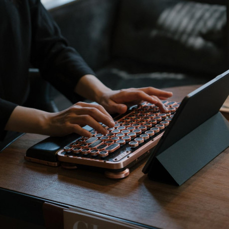 typewriter-mechanical-keyboard-big-2
