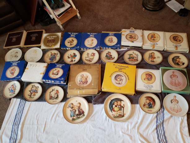 12-hummel-plates-2-precious-moments-big-0