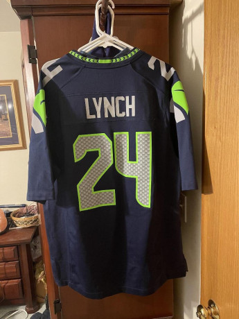 mar-shawn-lynch-seattle-seahawks-jersey-big-0
