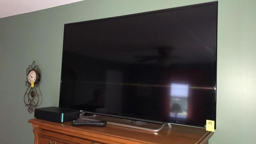 sony-bravia-48-inches-flatscreen-tv-9-months-old-big-0