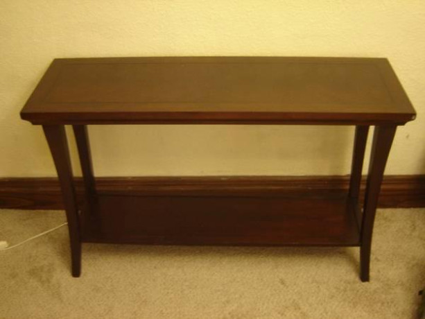 table-and-rug-runner-for-an-entranceway-or-sofa-big-2