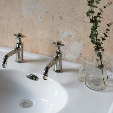 explore-our-exciting-traditional-basin-taps-collection-of-burlington-brand-big-1