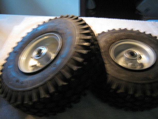 new-two-cheng-shin-low-speed-tube-type-tires-2-ply-410-x-350-on-rims-fits-34-axel-big-0