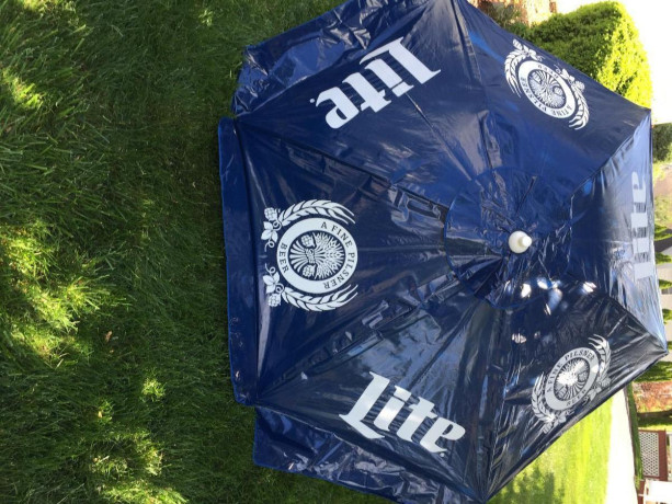 miller-lite-patio-umbrella-big-0