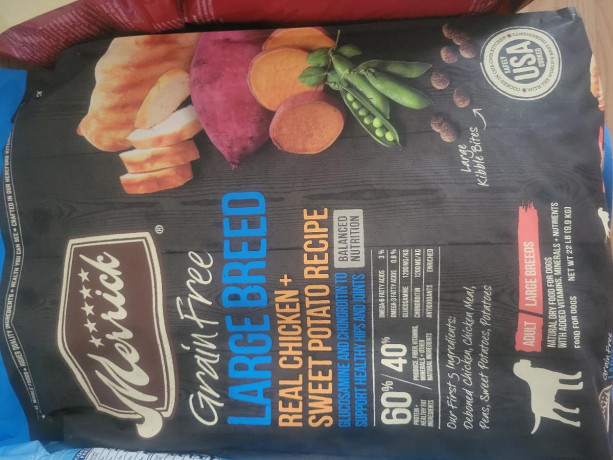 dog-food-30-pound-bags-big-1