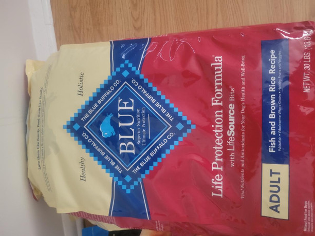 dog-food-30-pound-bags-big-0