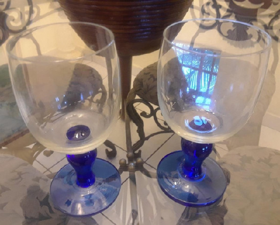 pair-of-cobalt-blue-stemmed-winewater-glasses-big-3