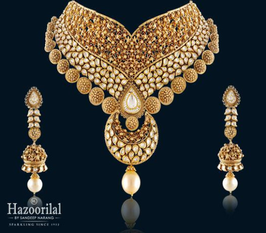 explore-the-collection-of-hazoorilal-gold-jewellery-in-india-big-0