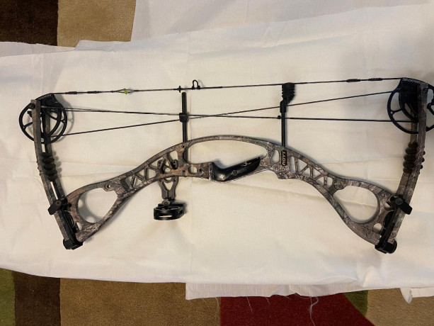 hoyt-charger-zrx-compound-bow-big-4