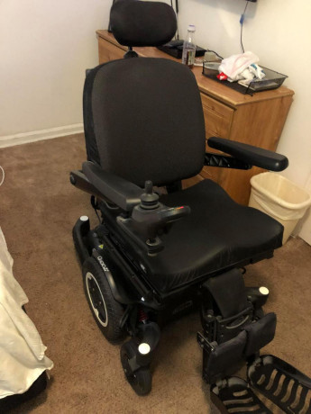 sedeo-power-chair-big-0