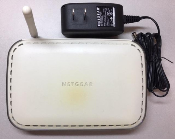 netgear-wireless-router-big-4
