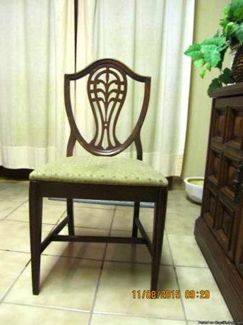 berkey-and-gay-dining-room-table-1-extension-6-chairs-7-pcs-big-2