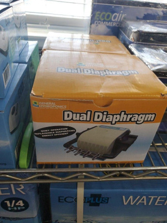 gh-dual-diaphragm-air-pump-320-gph-big-0