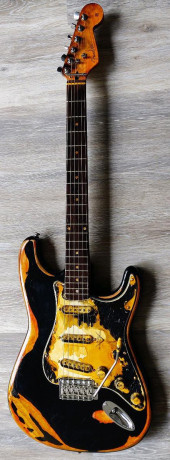 relic-fender-custom-shop-stratocaster-electric-guitar-1963-50th-anniversary-big-2