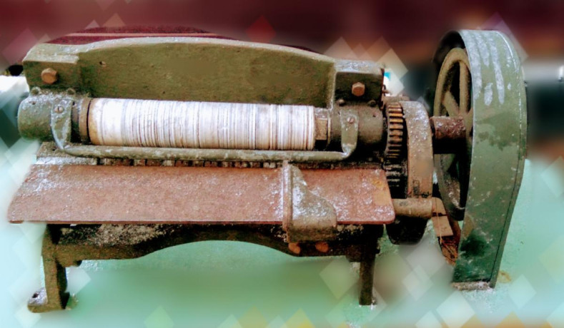 leather-strap-cutter-and-lace-maker-big-3