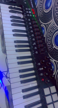studio-recording-equipment-big-0