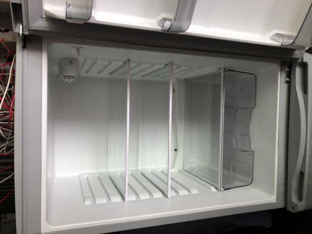 solar-refrigerator-big-2