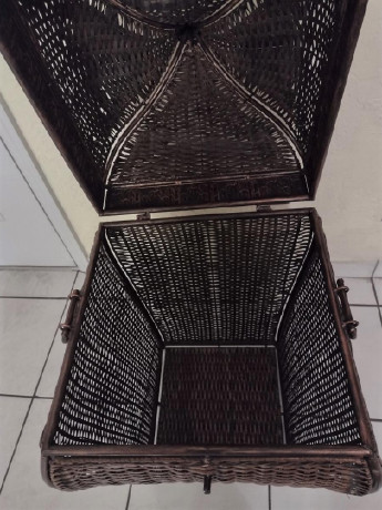 woven-rattan-metal-storage-basket-big-0