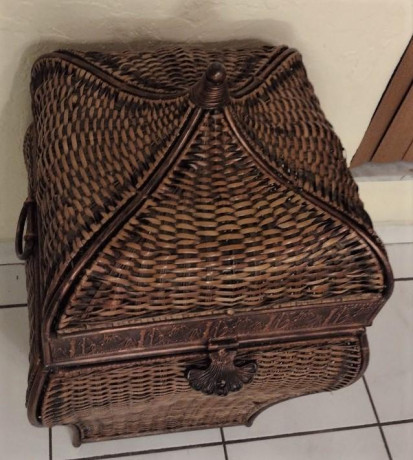 woven-rattan-metal-storage-basket-big-2