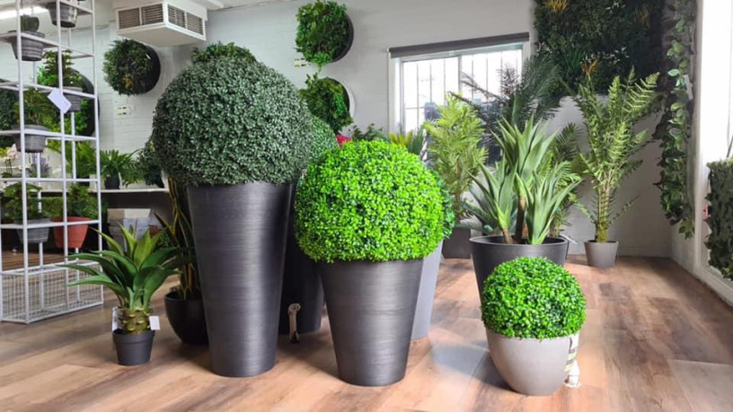 decorative-range-of-garden-pots-in-melbourne-big-0