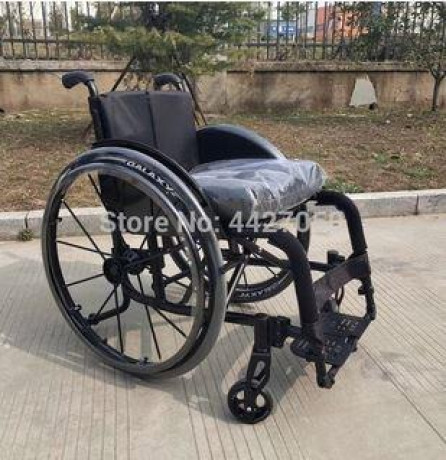 easy-folding-traveling-electric-wheelchair-big-1