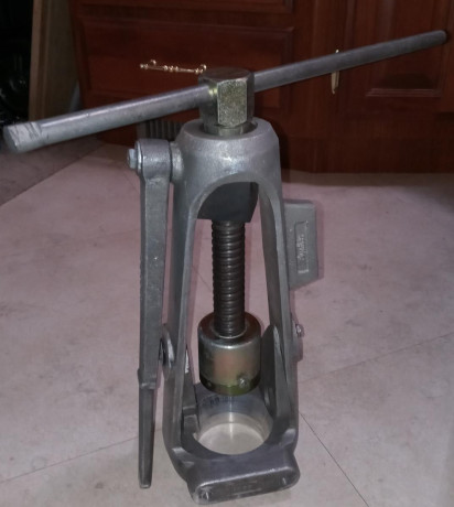 eaton-synflex-portable-hand-swaging-tool-big-3