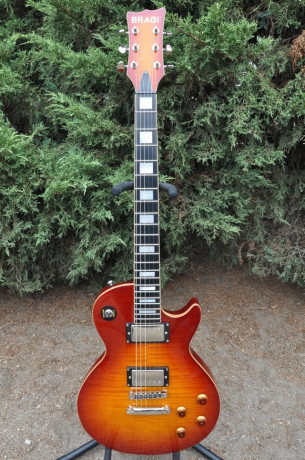 bragi-les-paul-electric-guitar-big-4